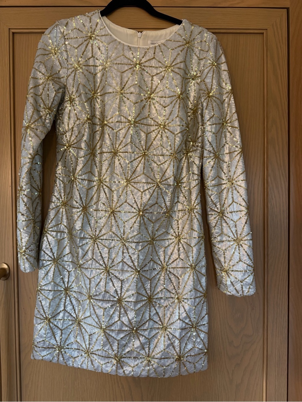 Dress the Population White Sequin Dress with Gold Starburst Embroidery Lined MED